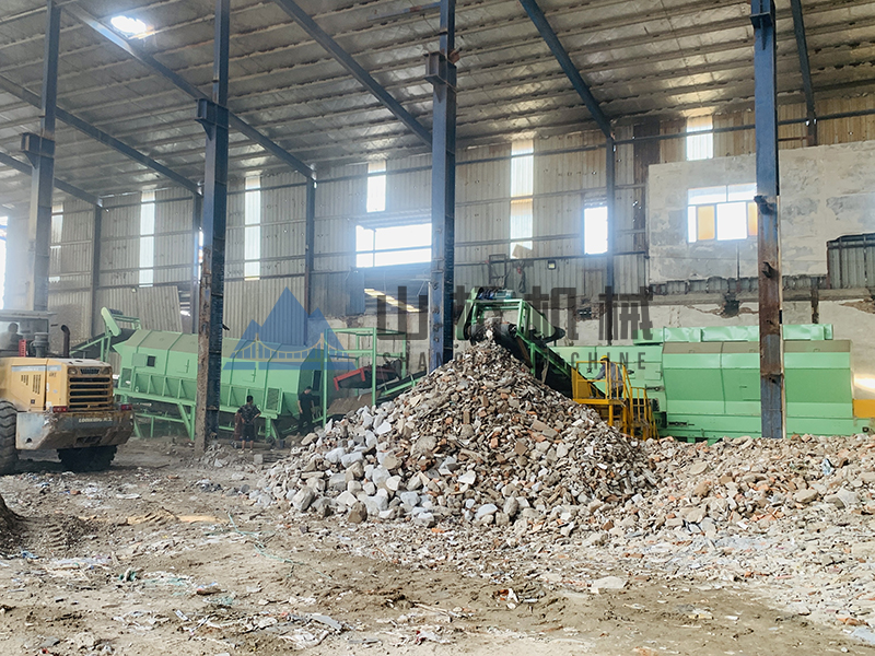 陳腐垃圾篩分設(shè)備 填埋垃圾分揀生產(chǎn)線 以減少垃圾的影響(圖1) 陳腐垃圾篩分設(shè)備 填埋垃圾分揀生產(chǎn)線 以減少垃圾的影響(圖1)