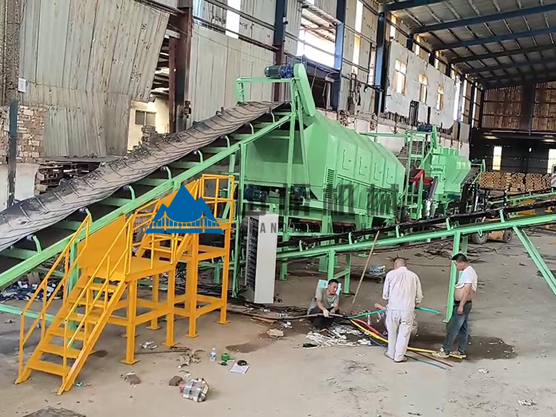 建筑垃圾處理工藝流程及破碎設(shè)備選擇(圖1) 建筑垃圾處理工藝流程及破碎設(shè)備選擇(圖1)